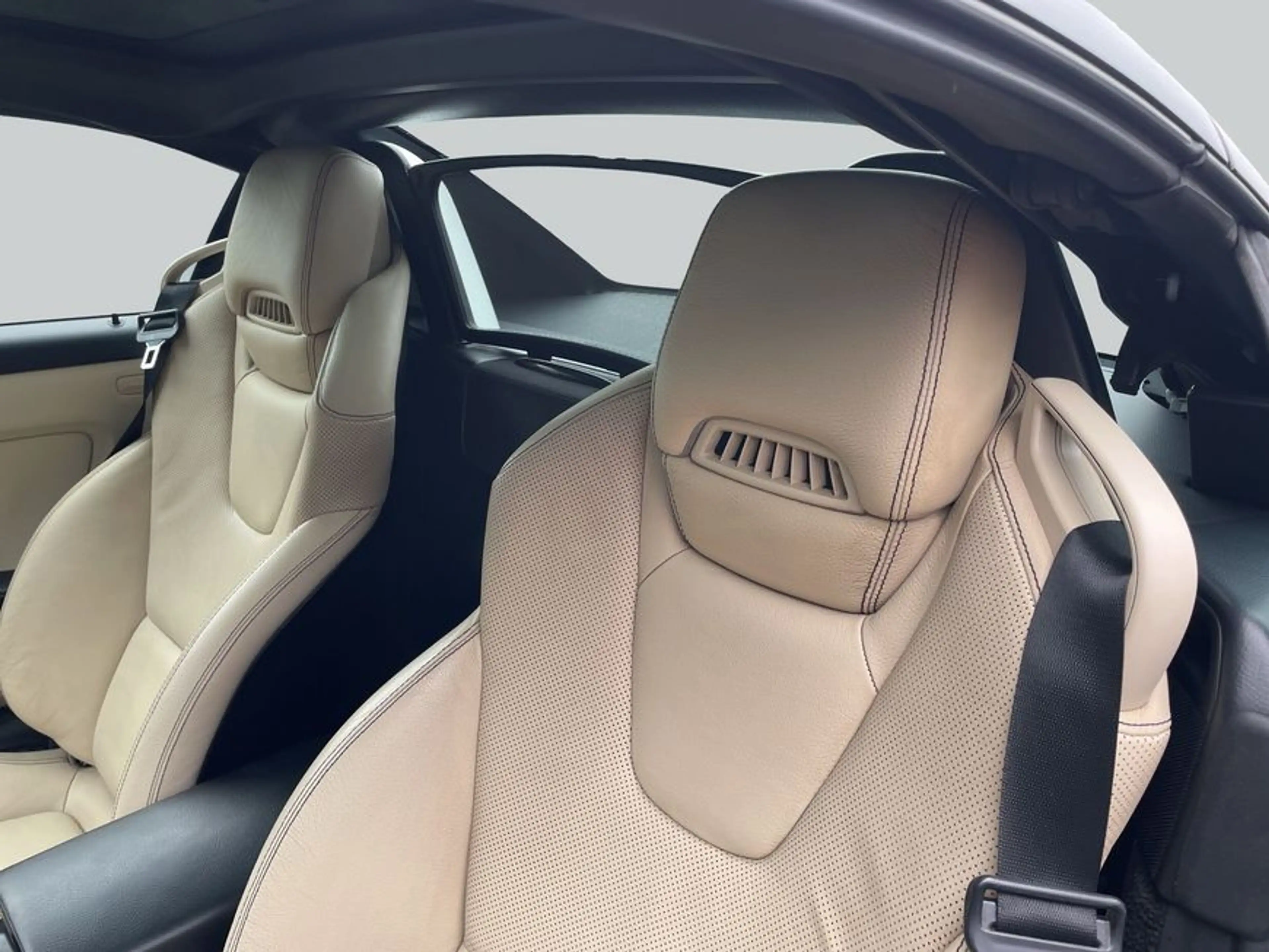 Mercedes-Benz SLC 300 SLC — photo 11