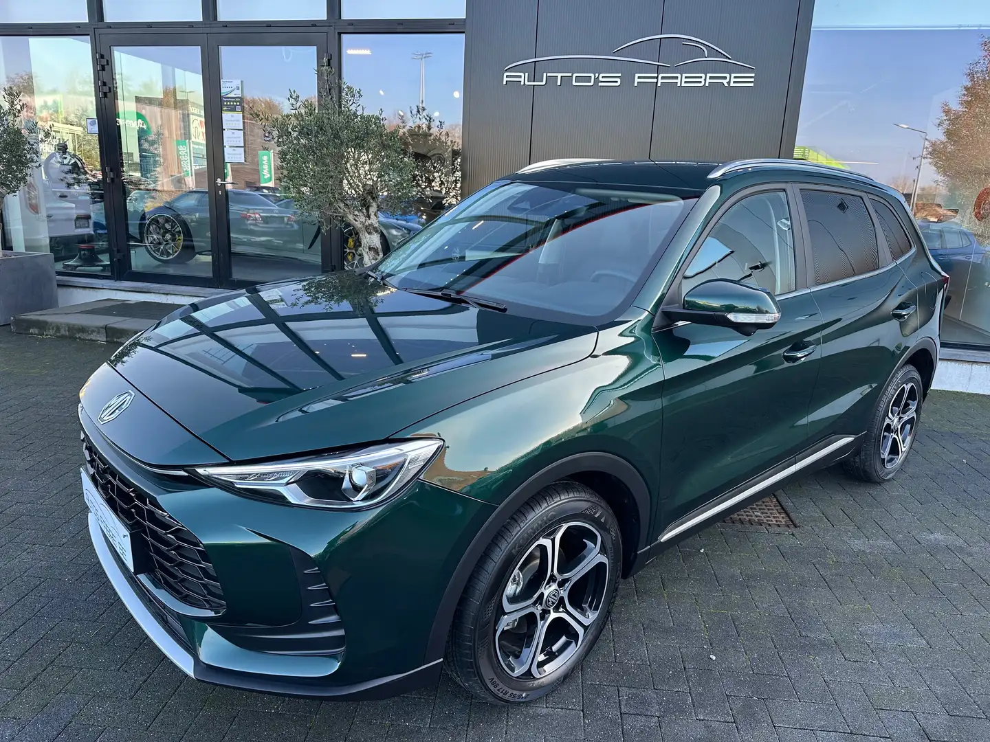 MG ZS 1.5 I Ice Comfort NEW Model Leder 360* !!! Groen - 1