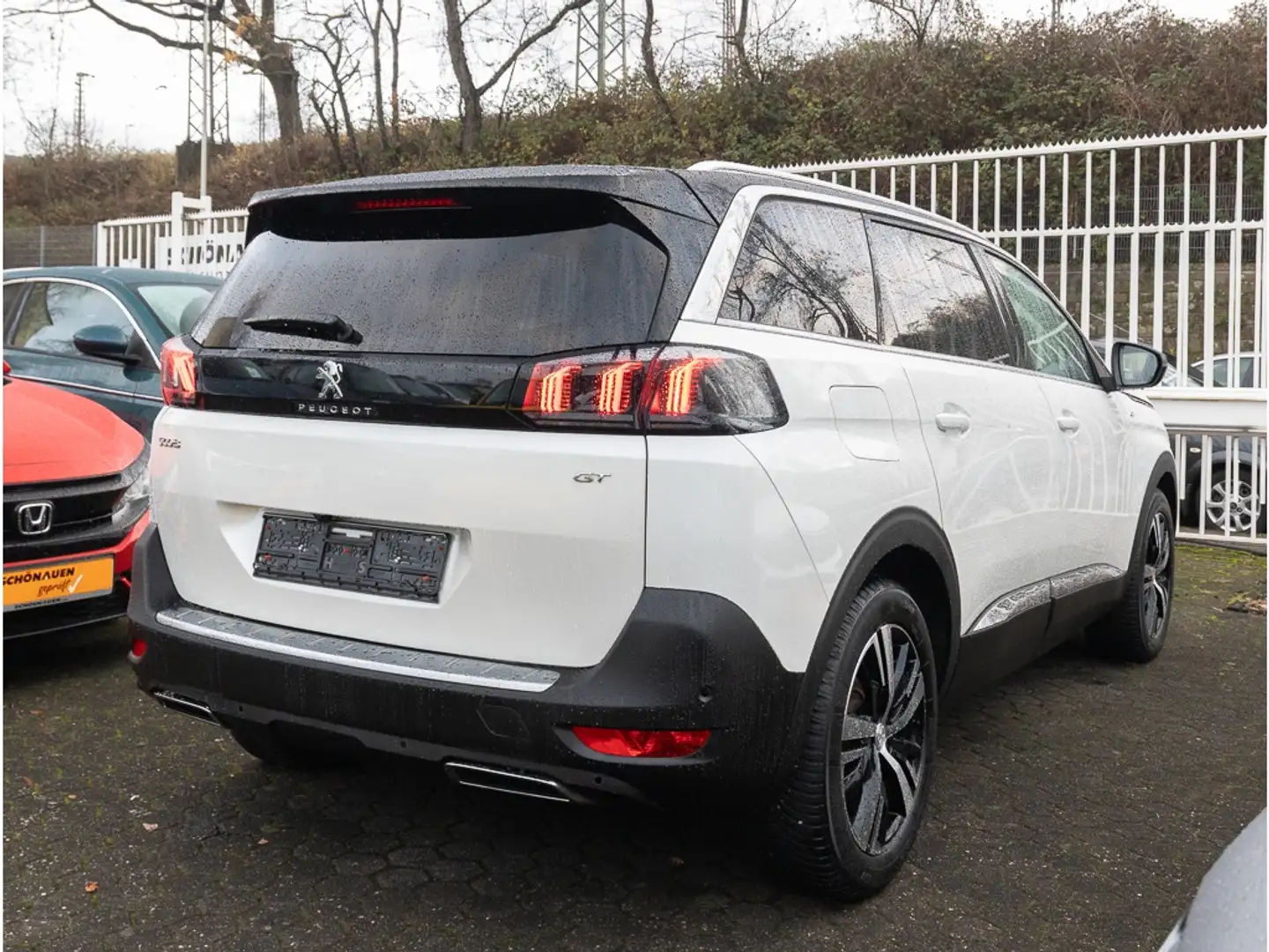 Peugeot 5008 PureTech GT +AHK+elHKKL+PANO+SHZ+RFK+PDC+BC+ Blanc - 2