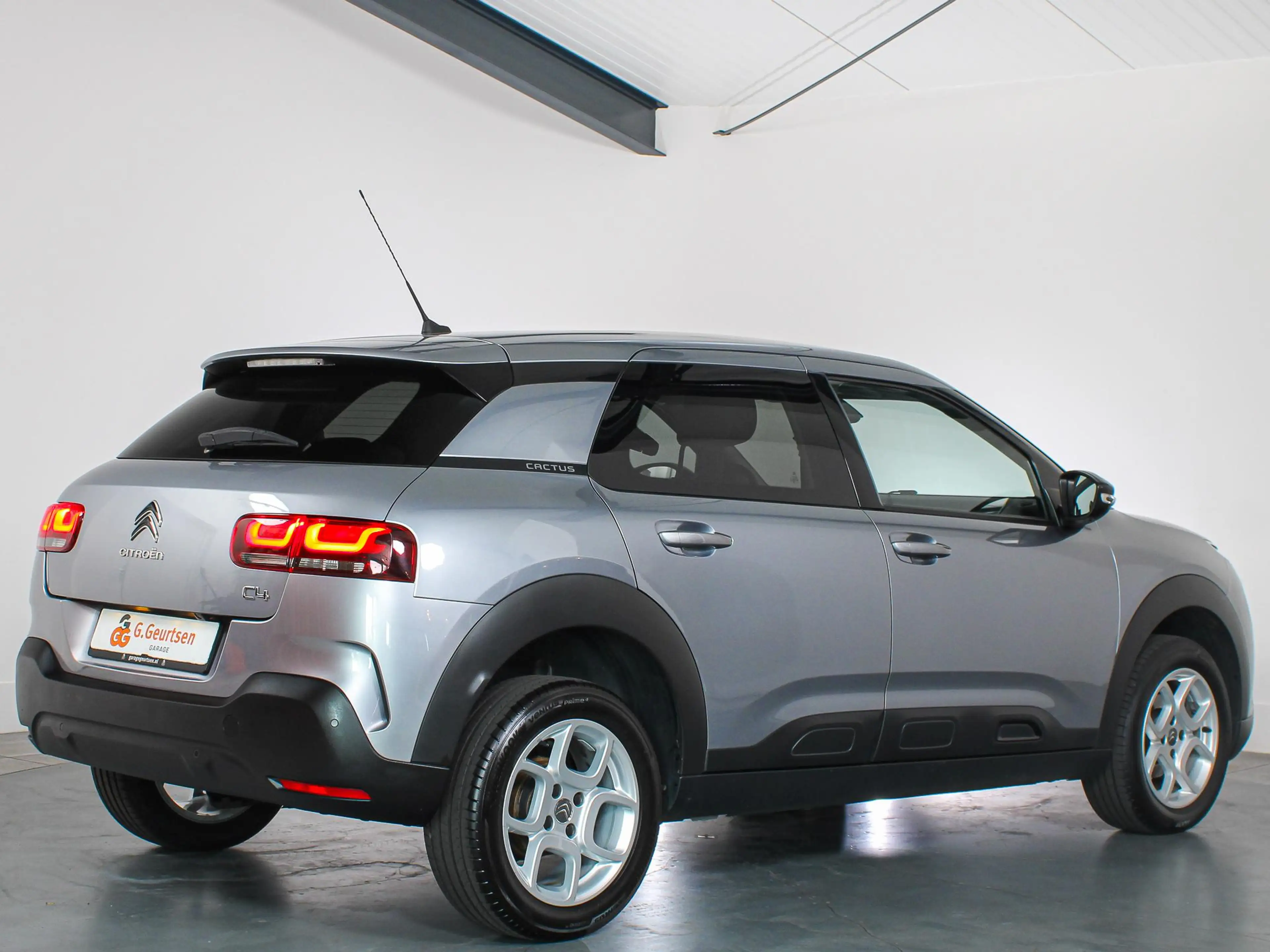 Citroen C4 Cactus 1.2 PureTech Business Plus Achteruitrijcamera, In — photo 2