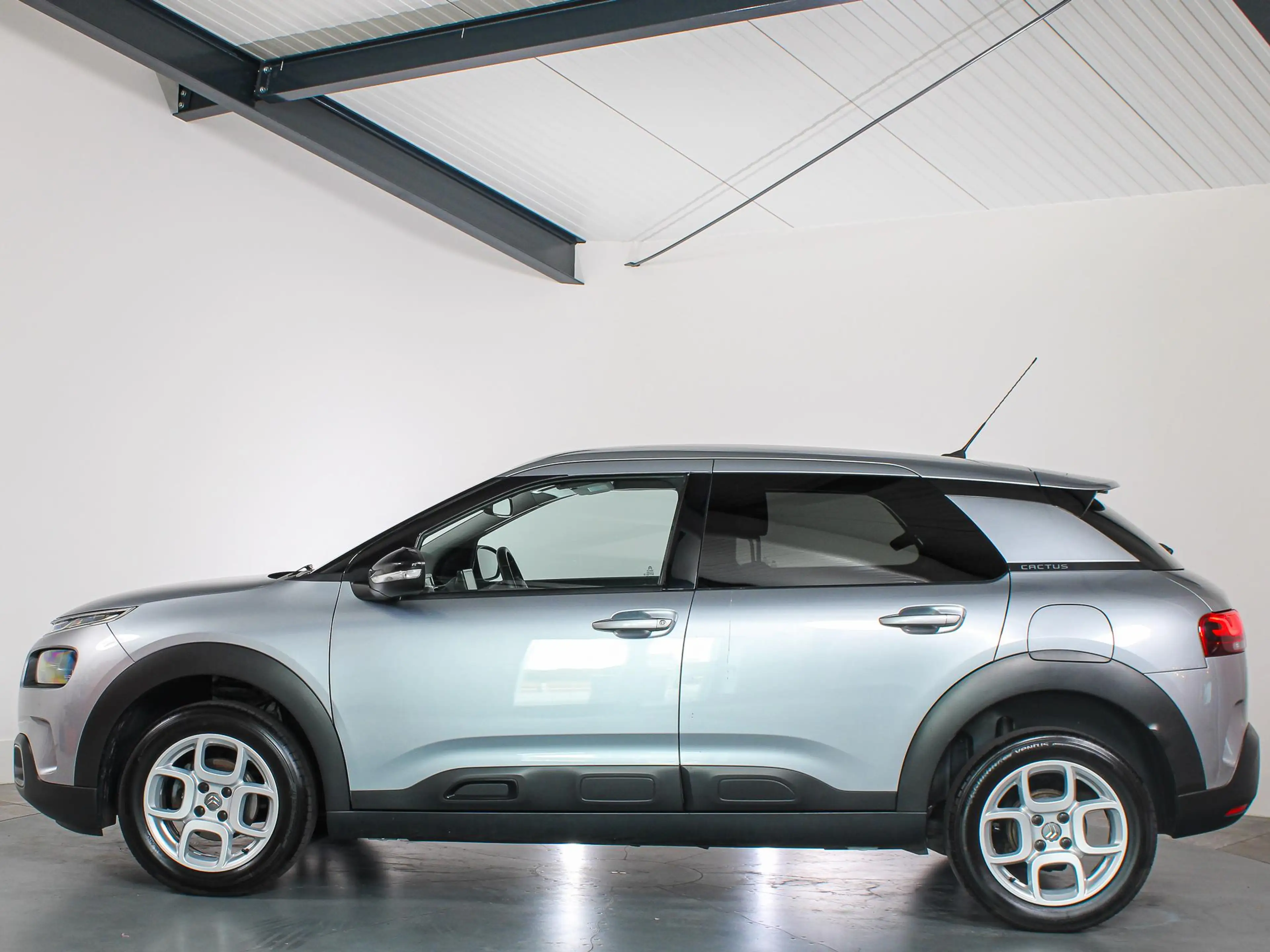 Citroen C4 Cactus 1.2 PureTech Business Plus Achteruitrijcamera, In — photo 8