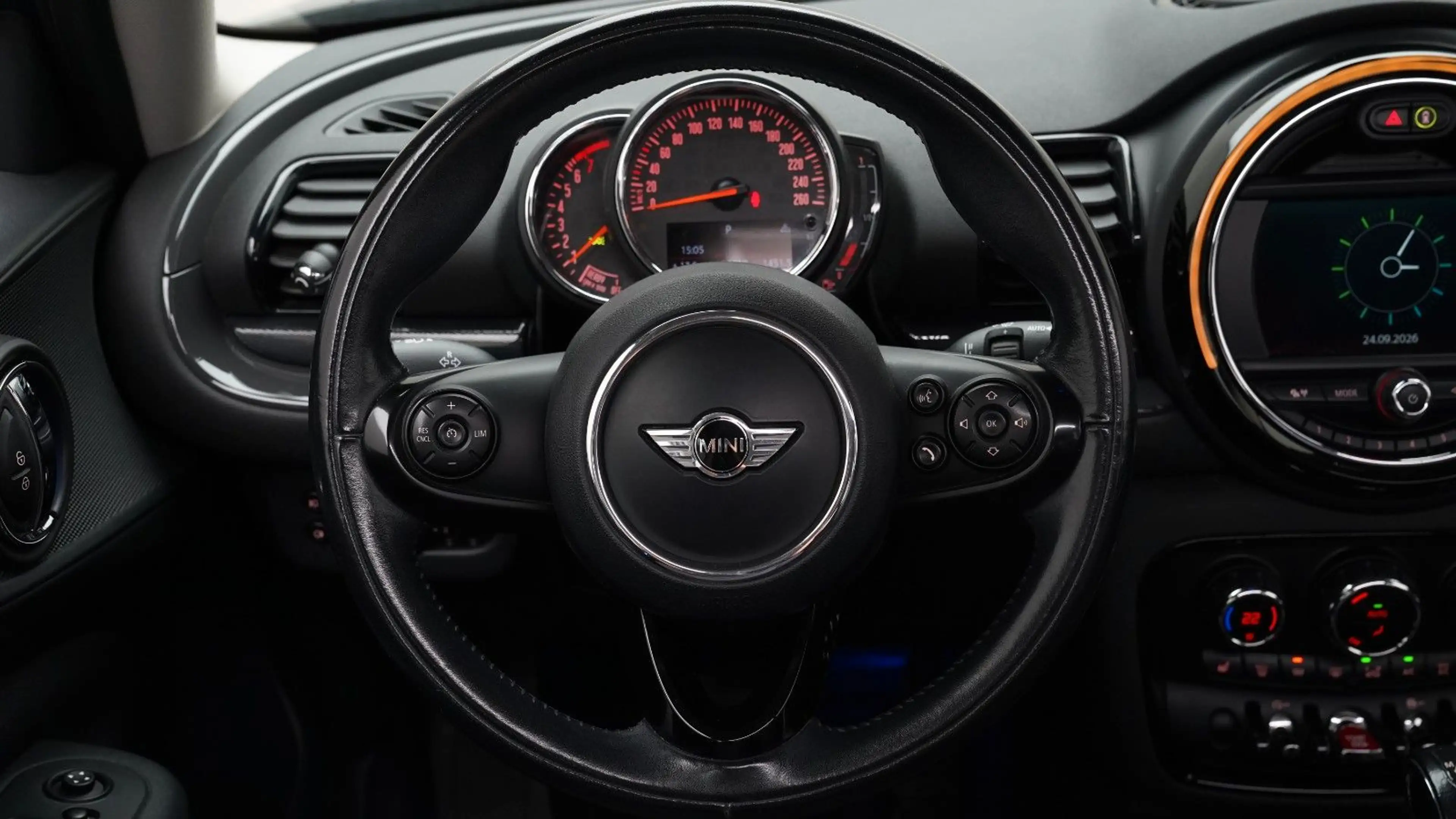 MINI One Clubman ONE Clubman *AUTOMATIK*PDC*KLIMA*TEMP*KEYLES*SHZ — photo 10
