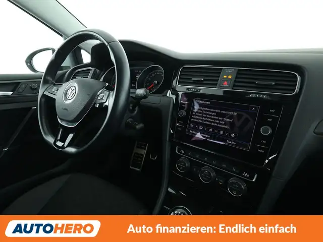 Volkswagen Golf view 13