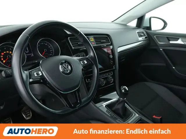 Volkswagen Golf view 11