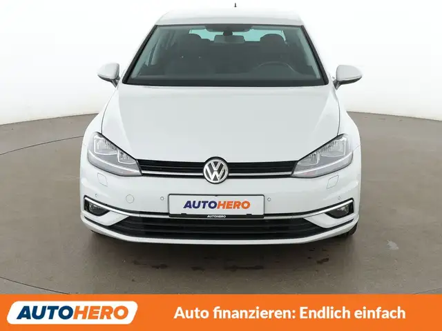 Volkswagen Golf view 9