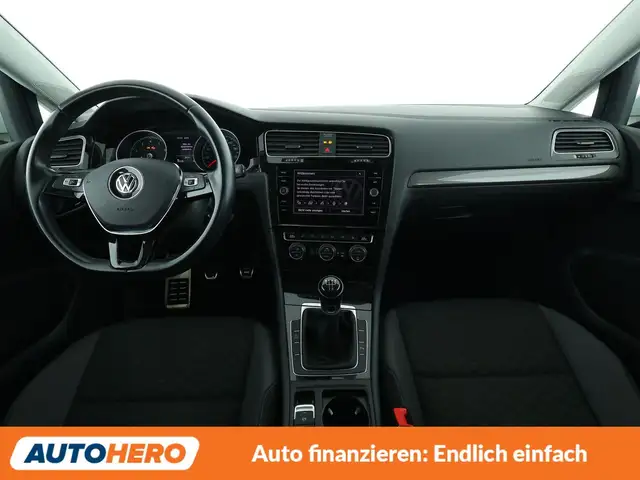 Volkswagen Golf view 12