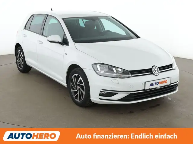 Volkswagen Golf view 8