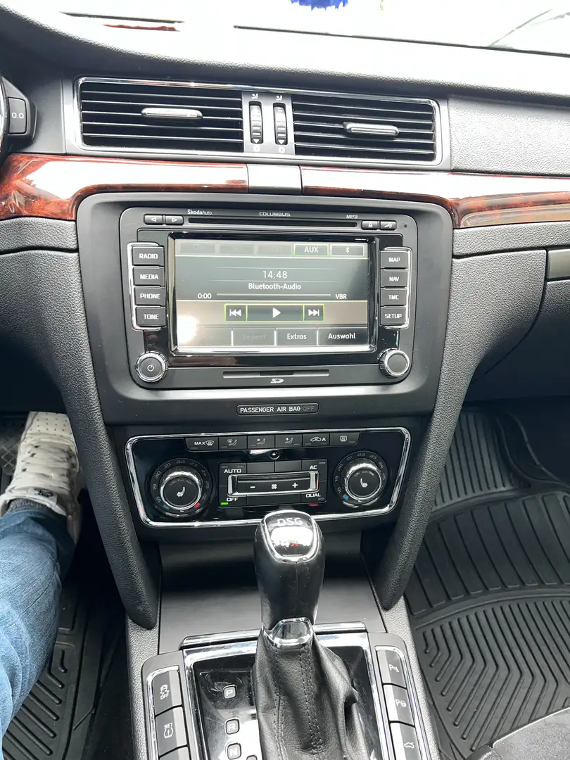 Skoda Superb Combi Elegance 2,0 TDI CR DPF - 2