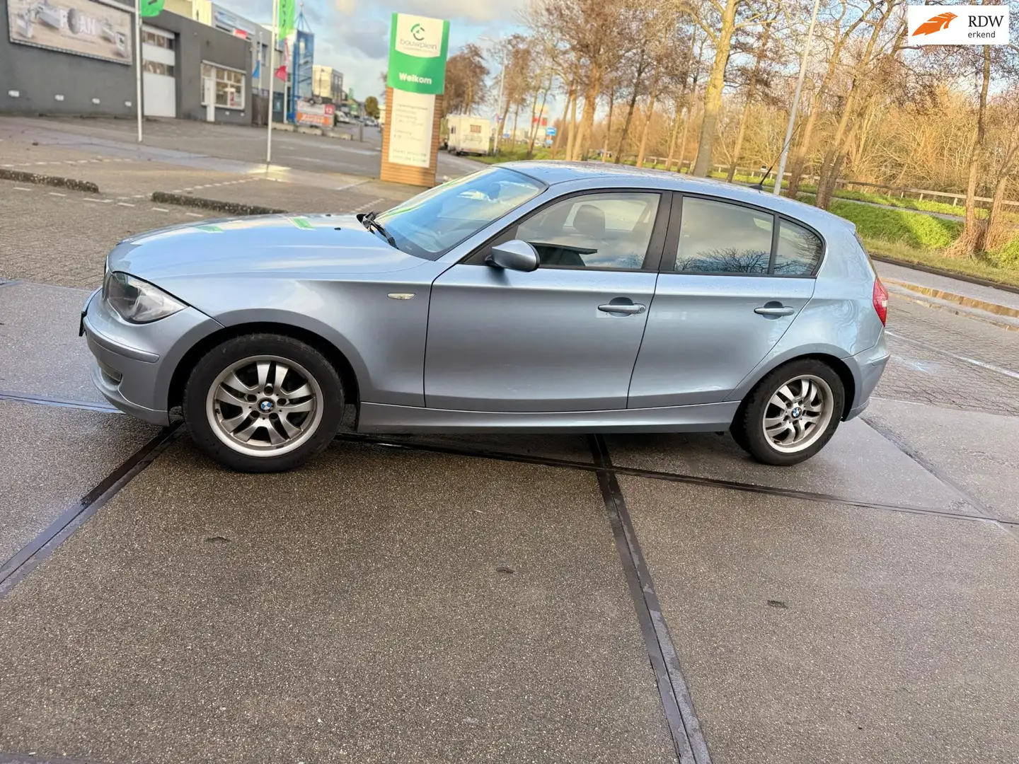 BMW 116 1-serie 116i Introduction ((( mooi nette auto ))) Blau - 1