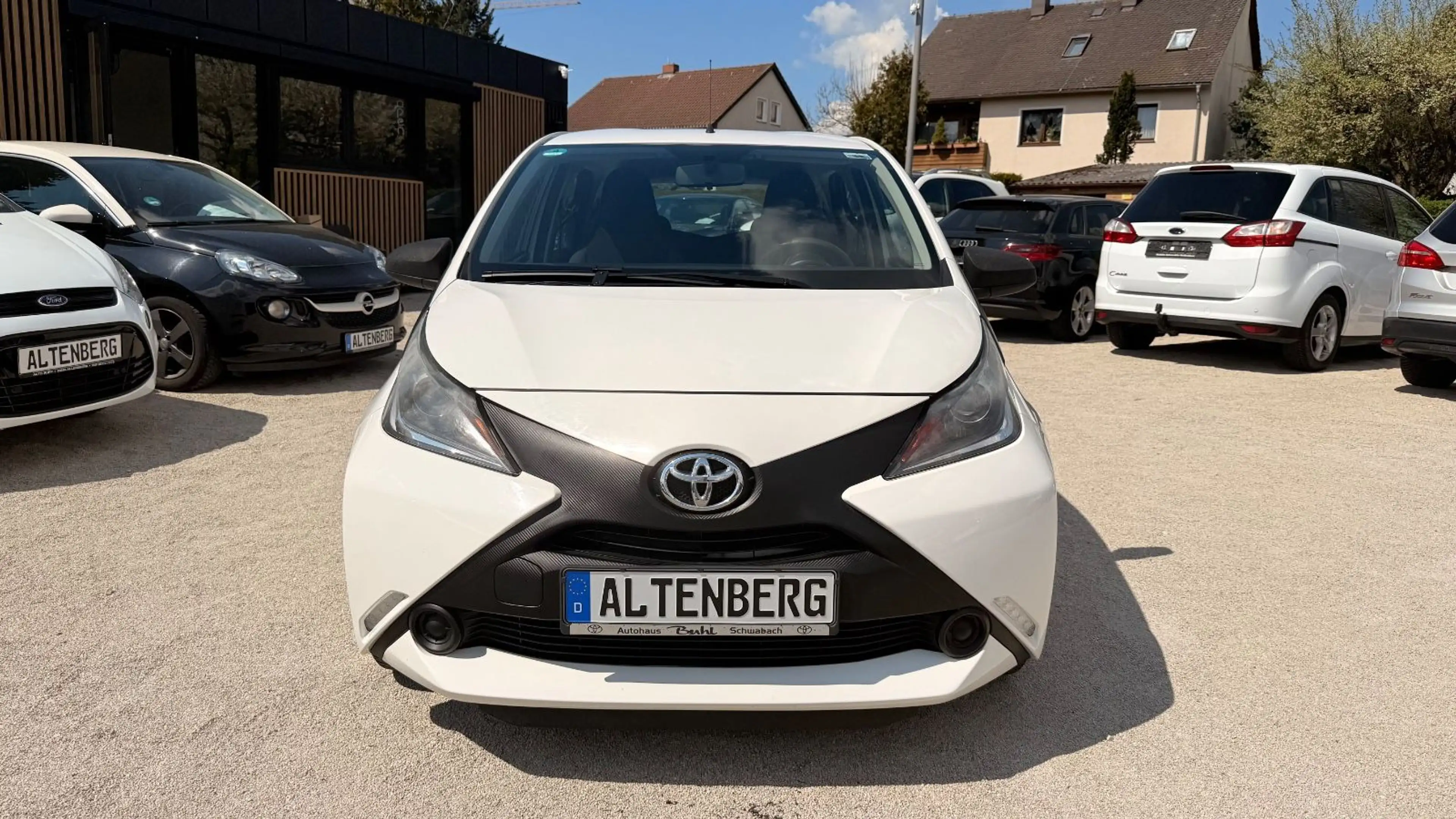 Toyota Aygo AYGO x,Klima ,Euro 6 — photo 2