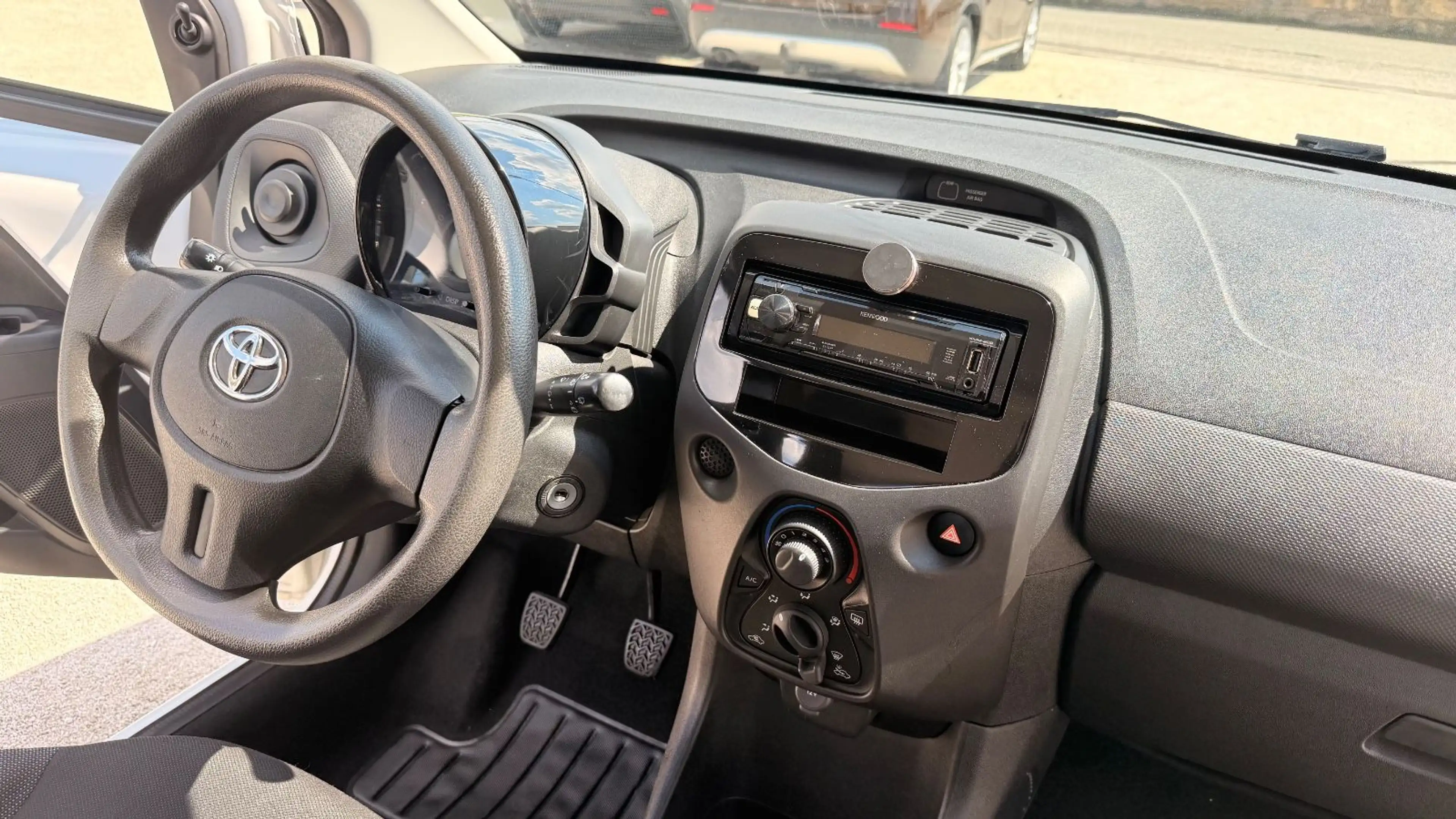 Toyota Aygo AYGO x,Klima ,Euro 6 — photo 17