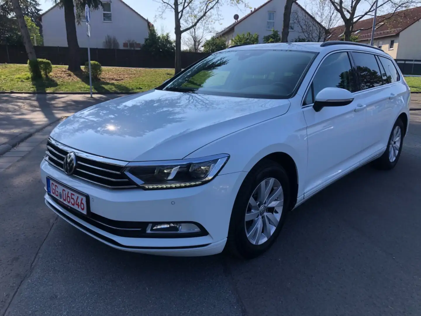 Volkswagen Passat Variant Comfortline BMT/Start-St. ,1.Hand Weiß - 1