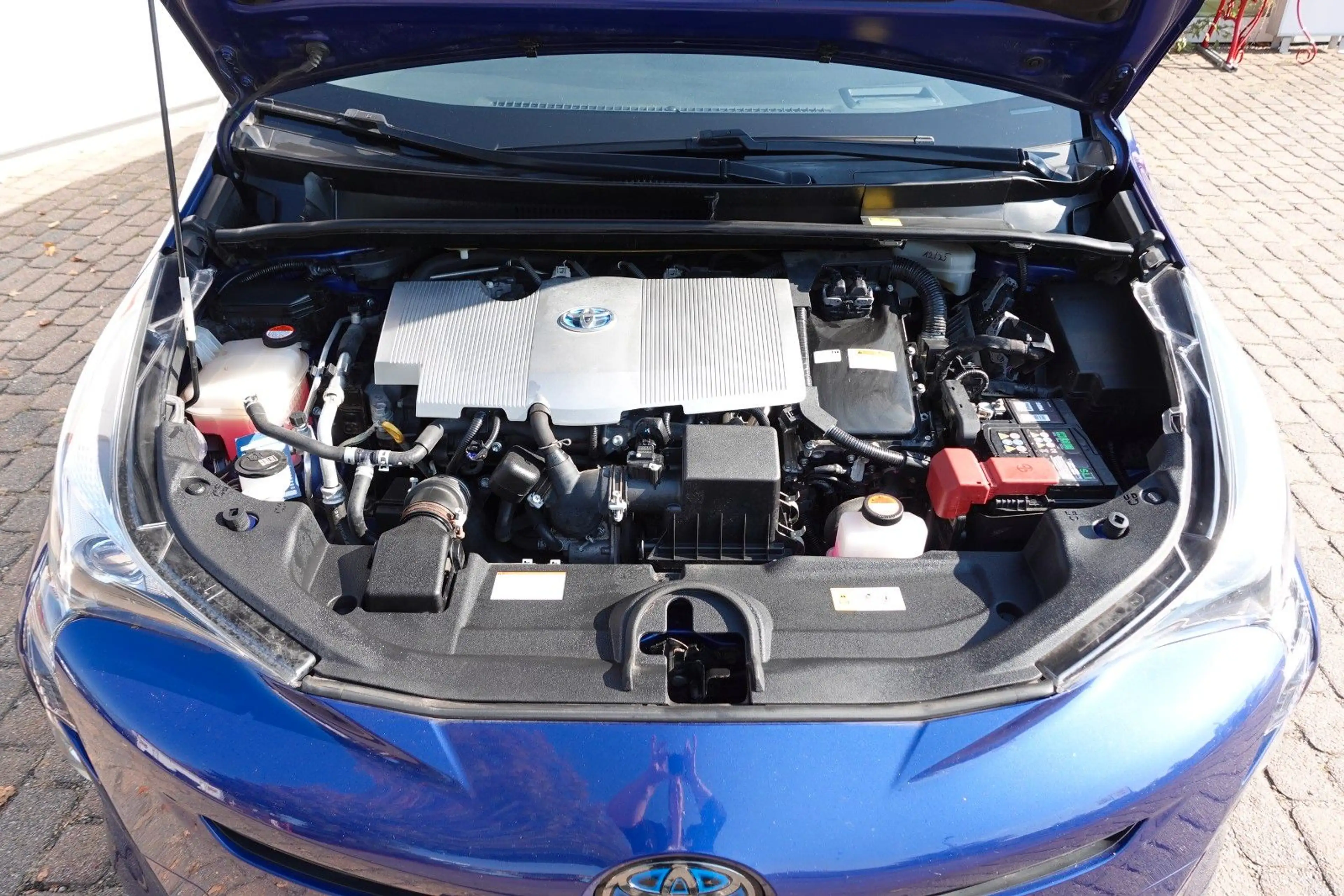 Toyota Prius 1.8l Comfort 3 Jahre Garantie — photo 14