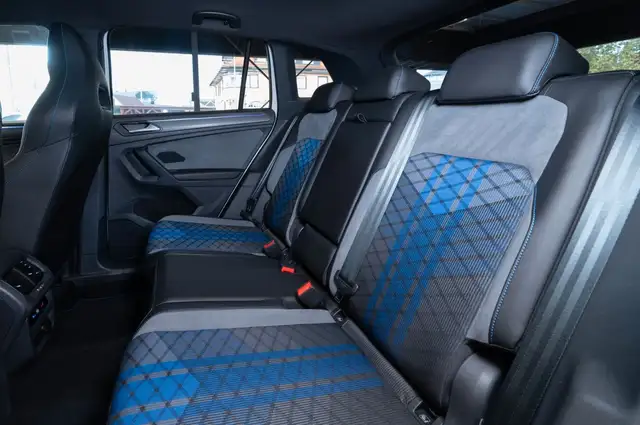 Volkswagen Tiguan view 12