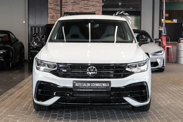 Volkswagen Tiguan view 5