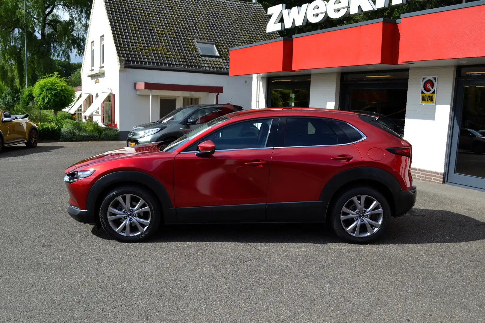 Mazda CX-30 2.0 e-SkyActiv-G M Hybrid, Automaat, Navi, Bose, L Rood - 2