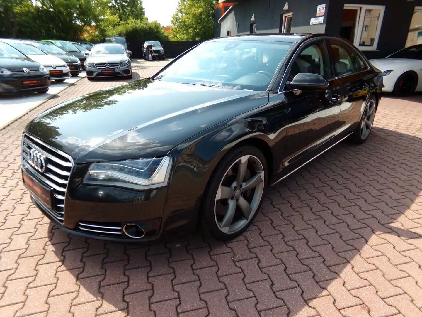 Audi A8 4.2 TDI quattro Schwarz - 2