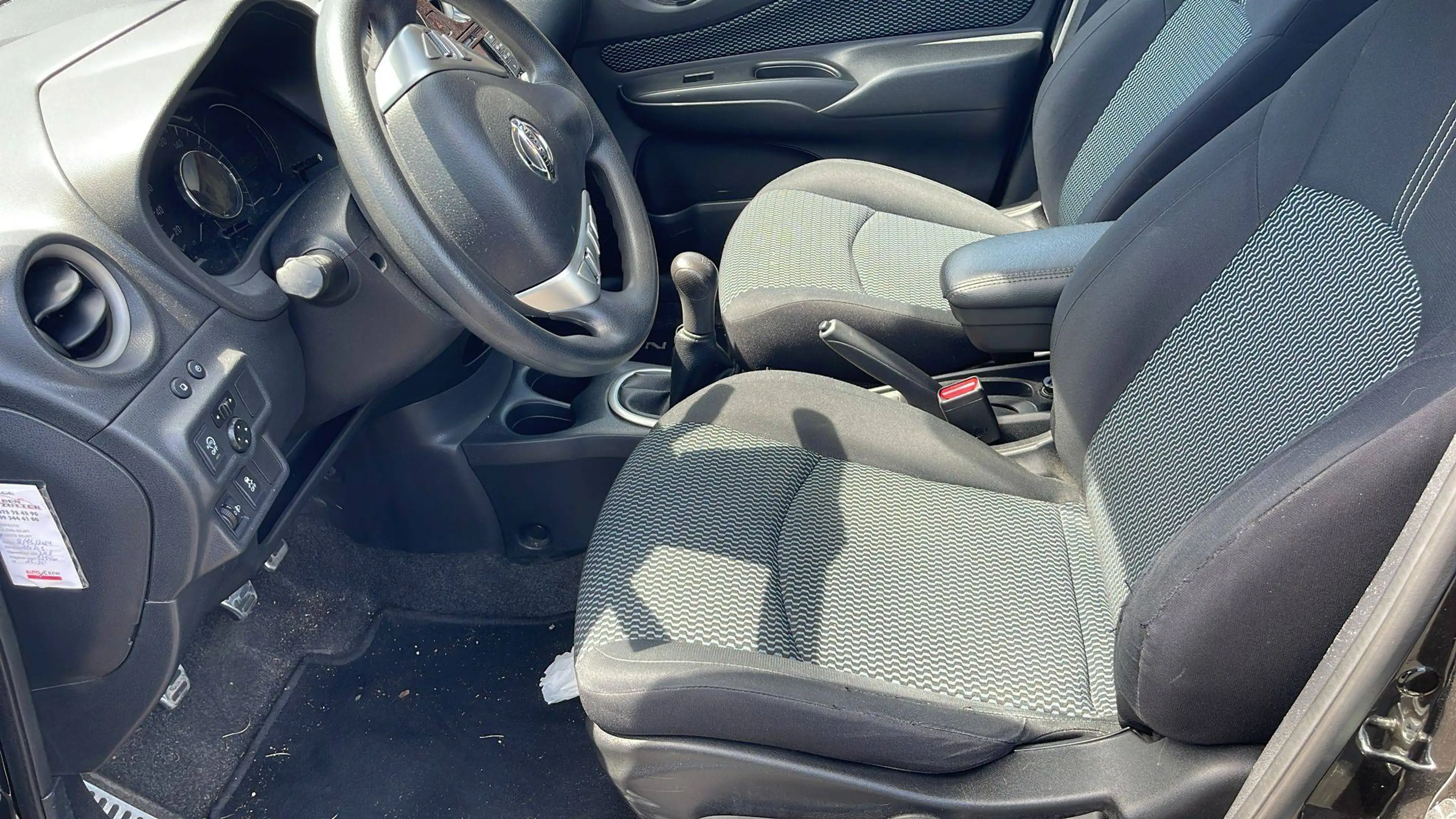 Nissan Note Note 1.2i Business Edition — photo 7