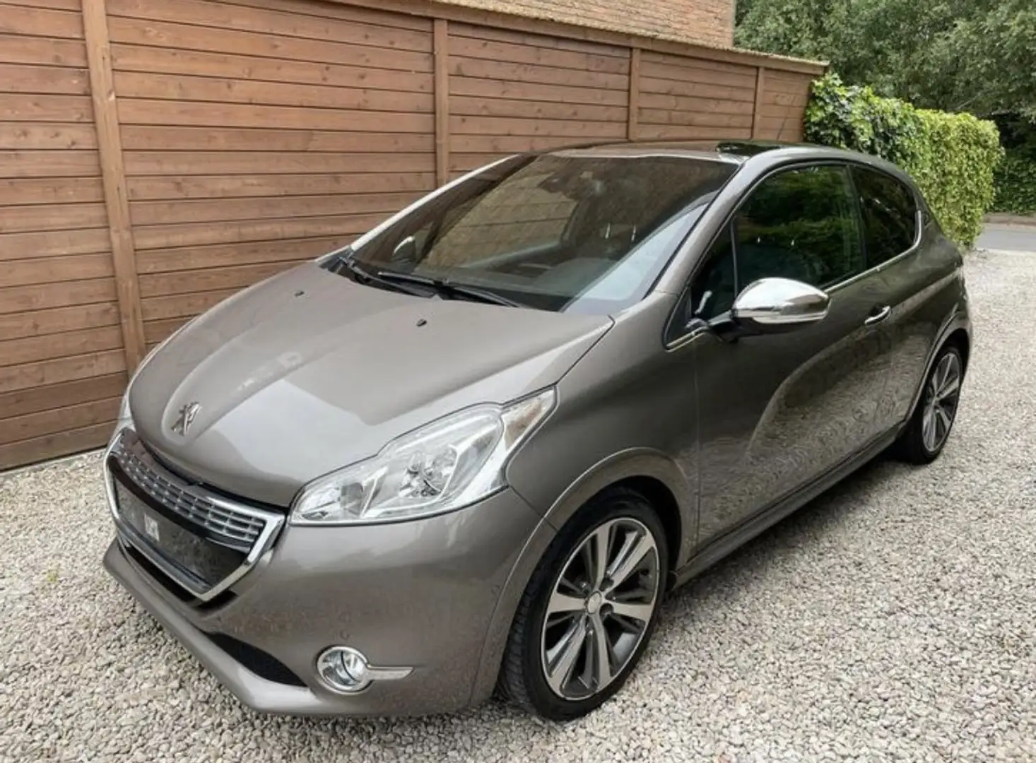 Peugeot 208 1.6 VTi 120ch BVM5 Allure - 1