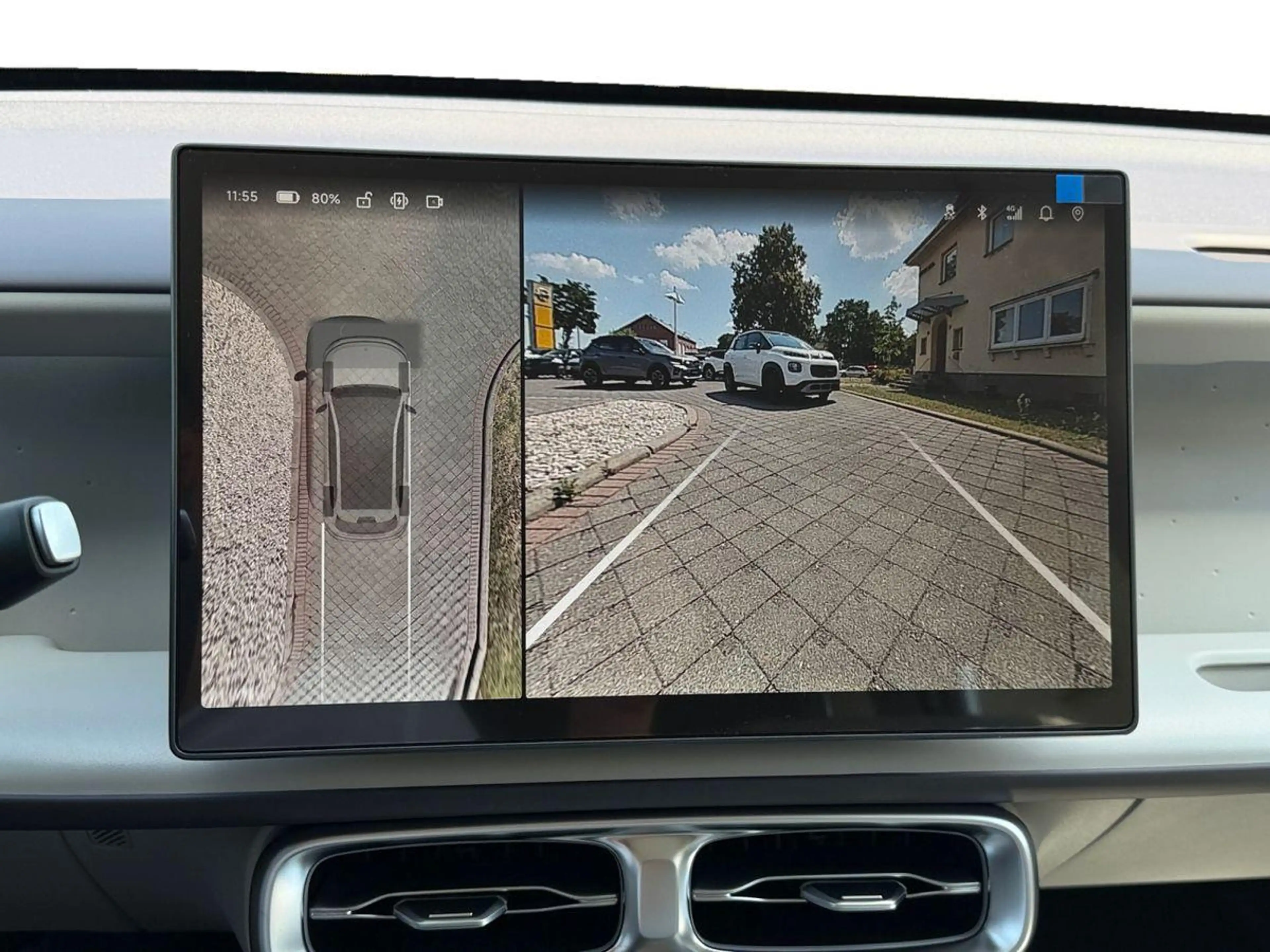 Leapmotor B10 REEV Hybrid EV Design - ACC/PANO/NAVI/360° — photo 14