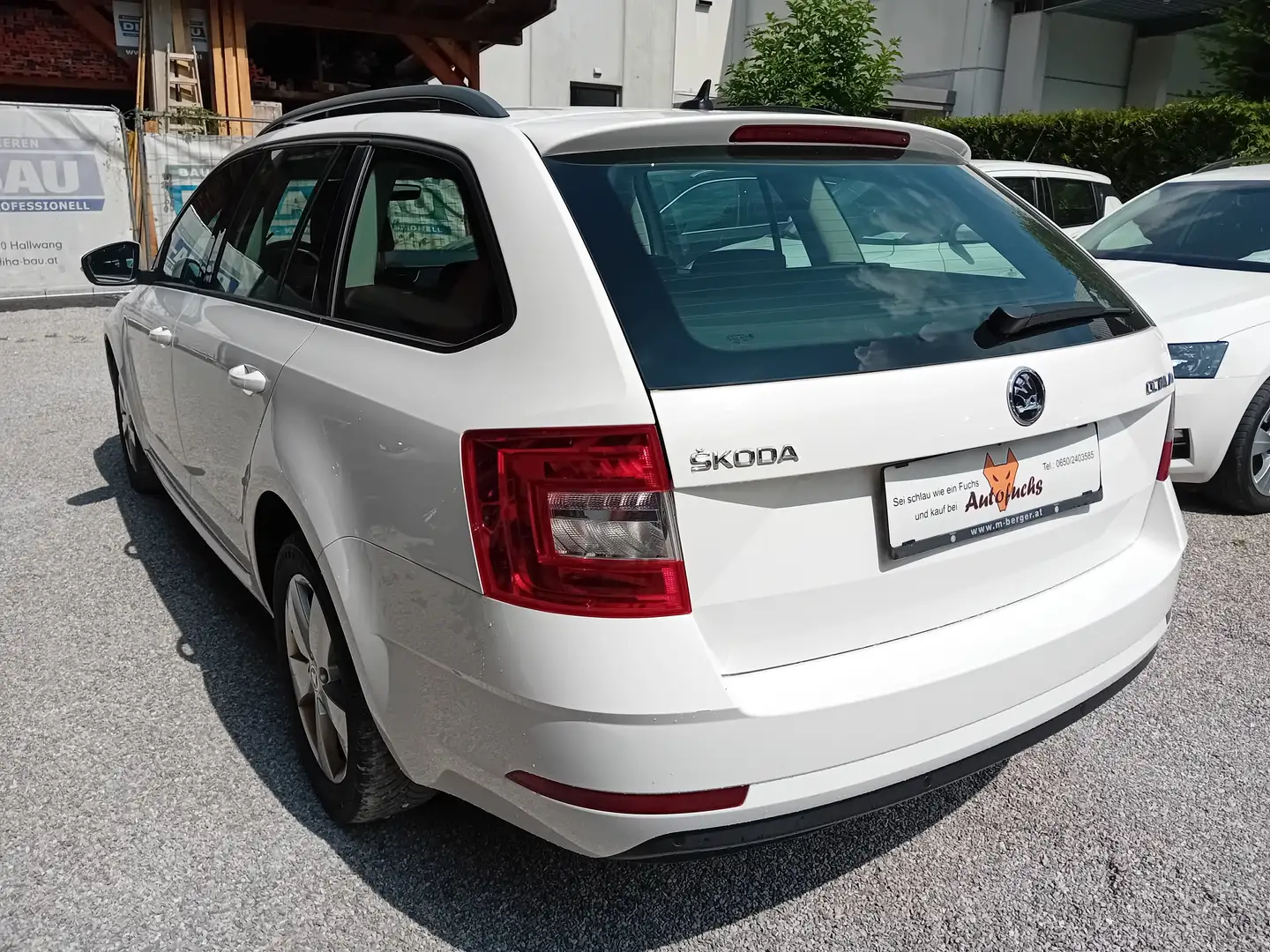 Skoda Octavia 1.6 TDI DSG Ambition Kombi Weiß - 2