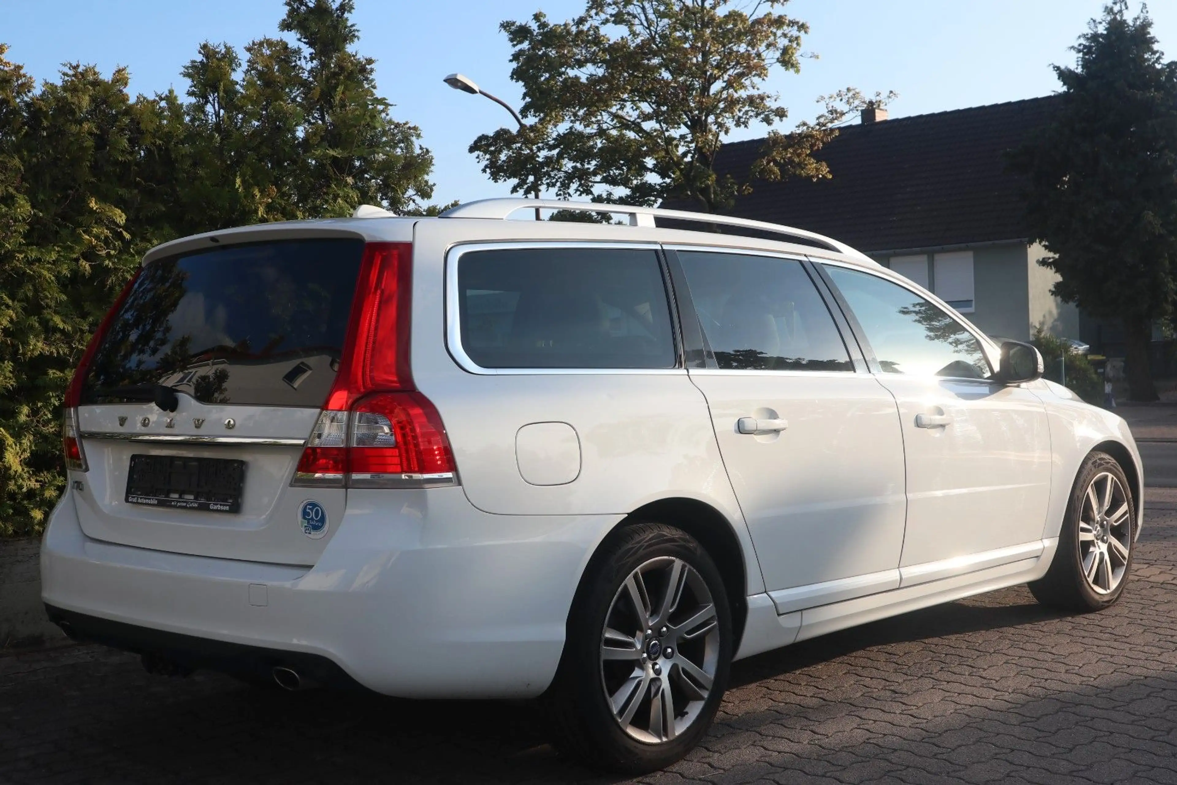 Volvo V70 D5 Summum *Unfallfrei/Standhzg./Schaltung* — photo 6