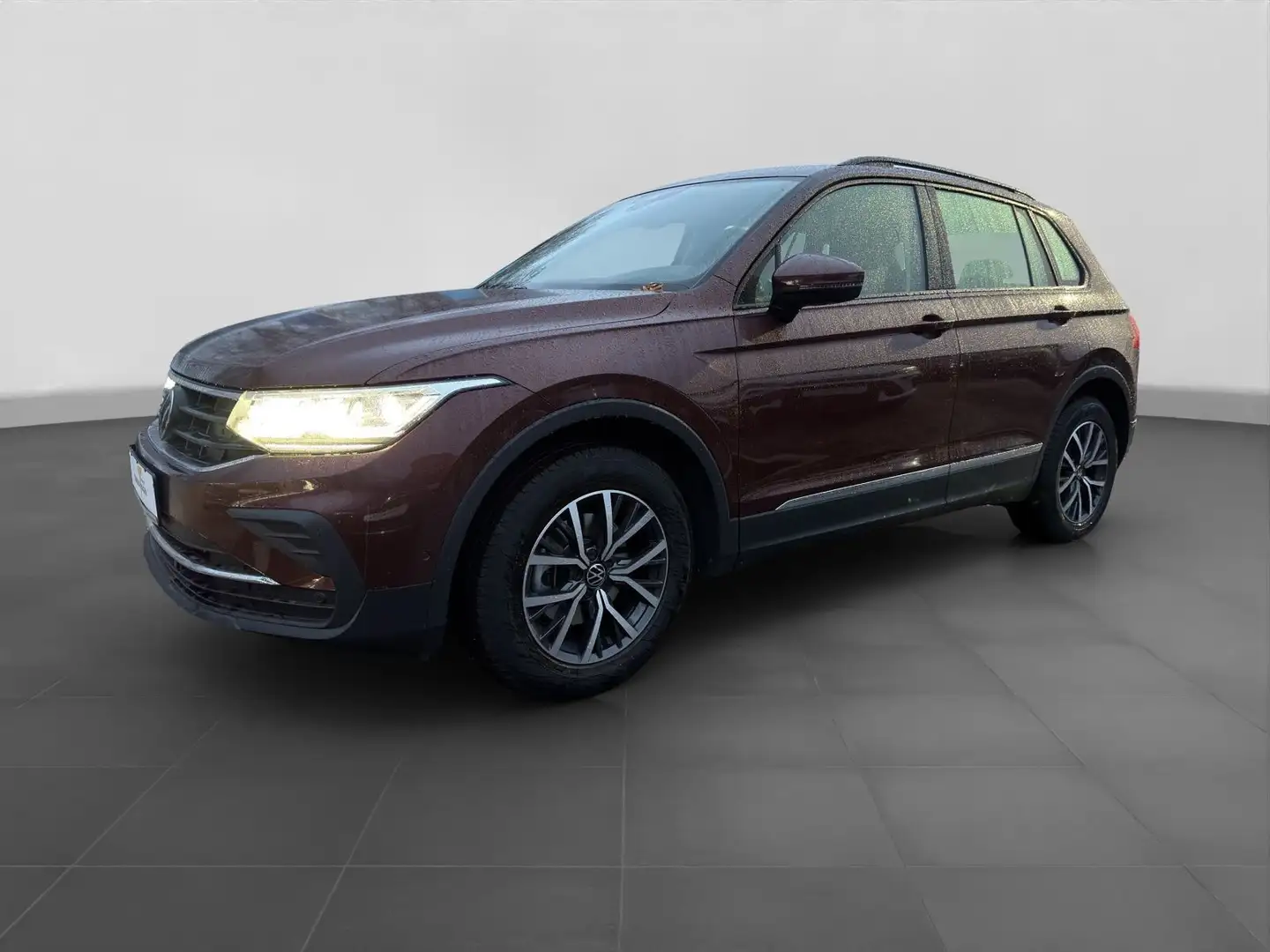 Volkswagen Tiguan 1.5 TSI DSG LIFE MATRIX-LED KAMERA NAVI Marrón - 2