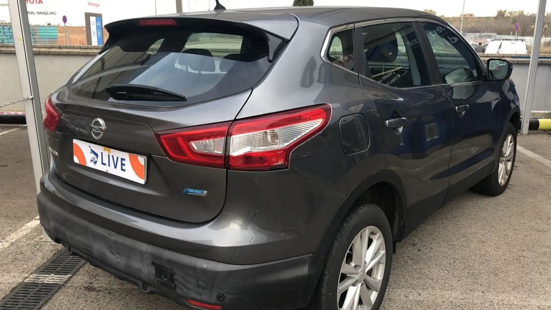 Nissan Qashqai 1.5dCi Acenta 4x2 Grau - 2