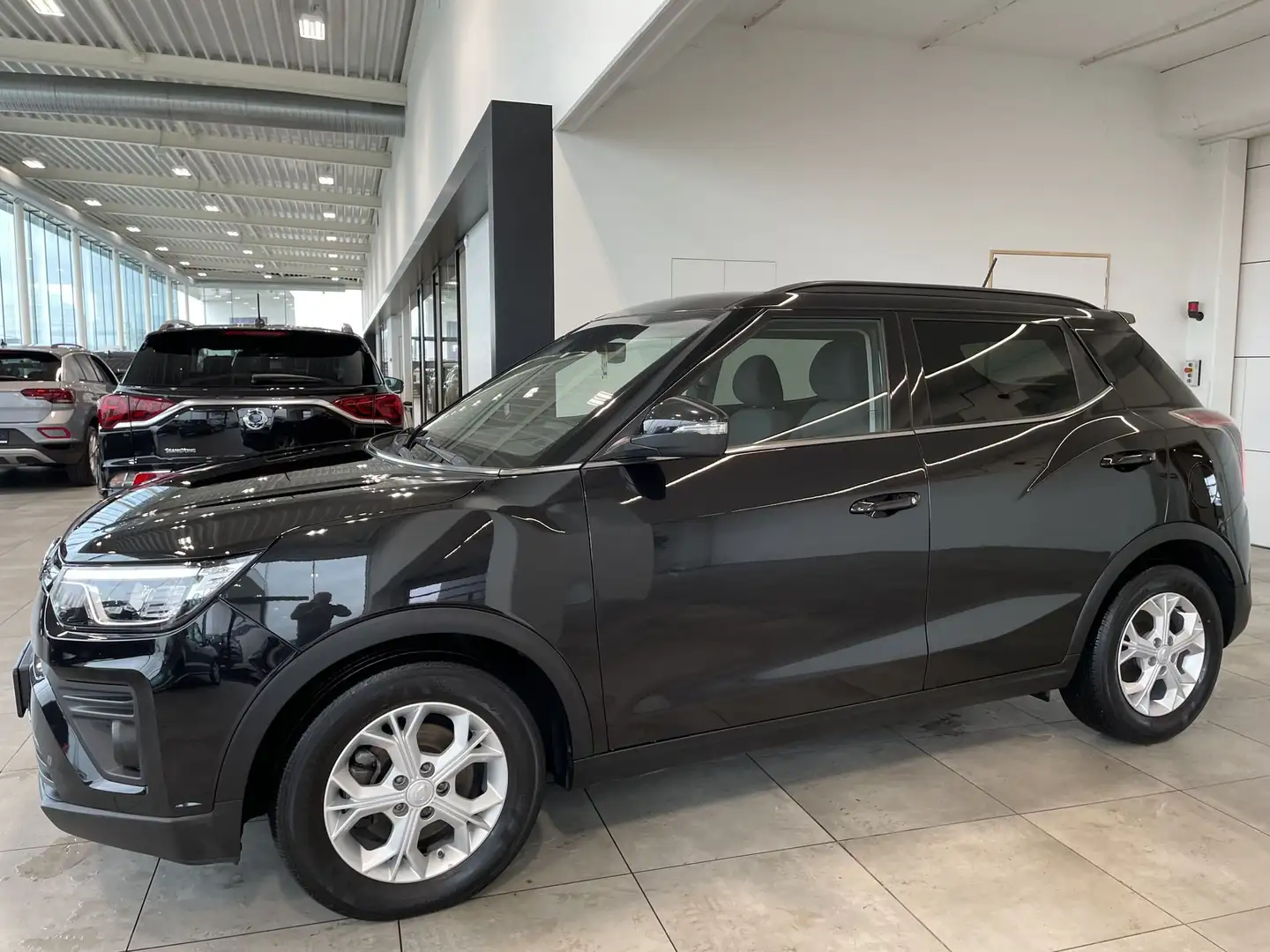 SsangYong Tivoli T-GDI Quartz / Automaat / DAB / Carplay-Android Schwarz - 2