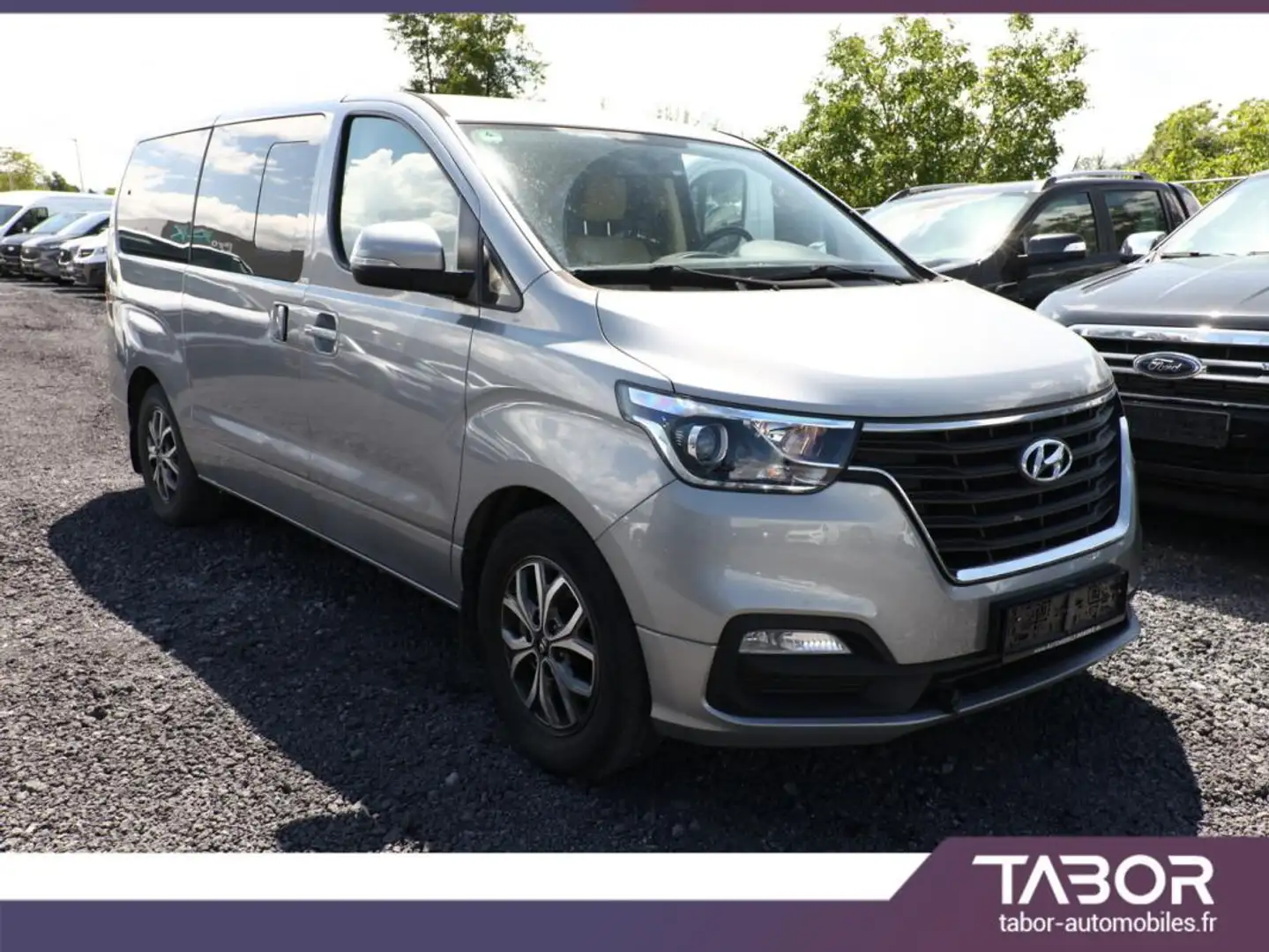 Hyundai H-1 Travel 2.5 CRDI 170 Premium Gris - 2