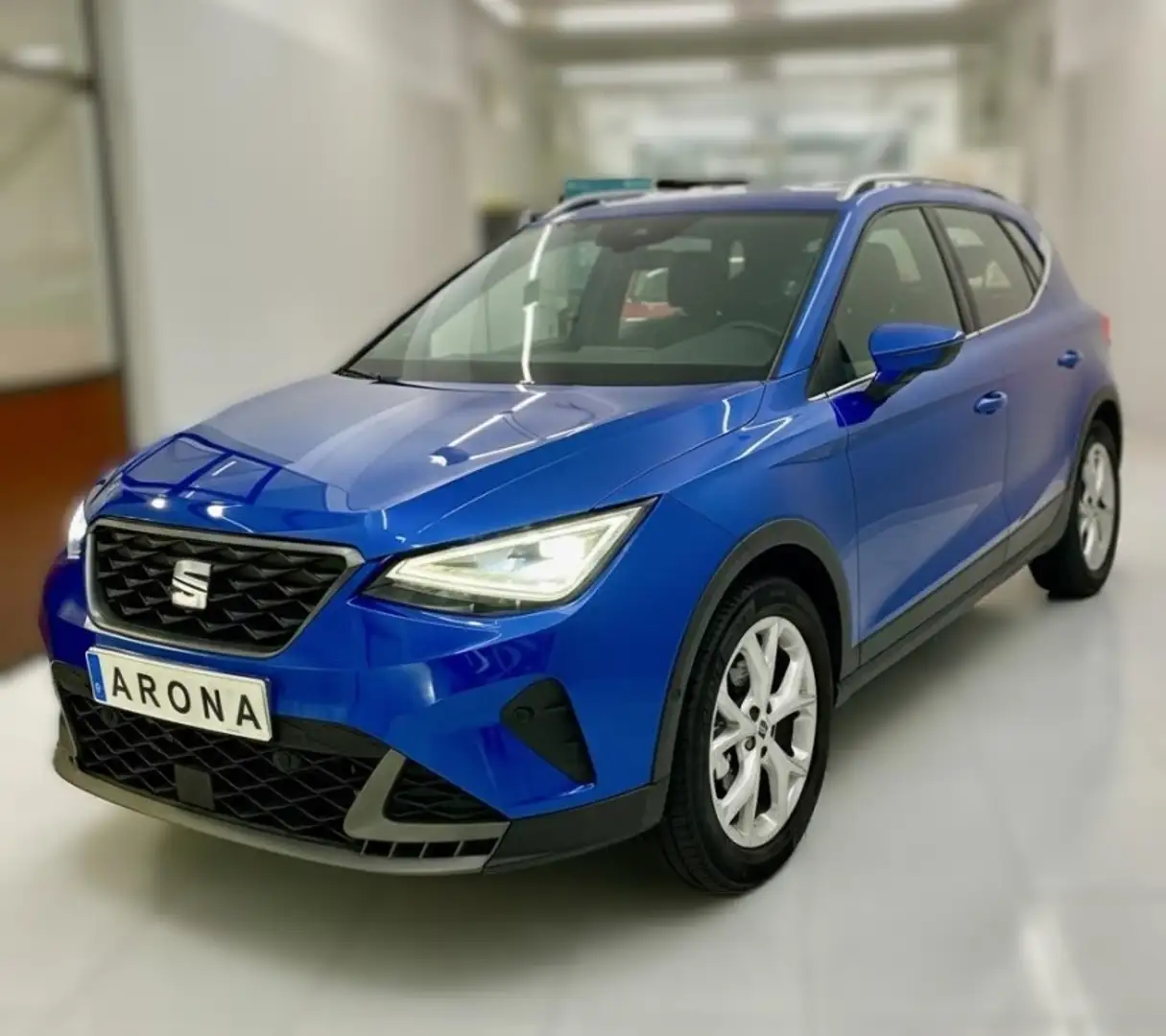 SEAT Arona 1.0 TSI S&S FR DSG7 XM 115 Azul - 1