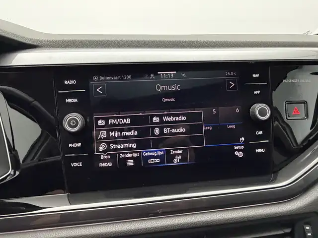 Volkswagen Polo view 12