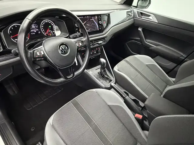 Volkswagen Polo view 11
