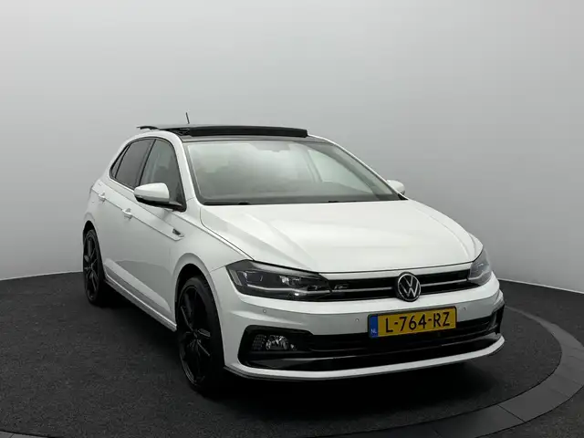 Volkswagen Polo view 6
