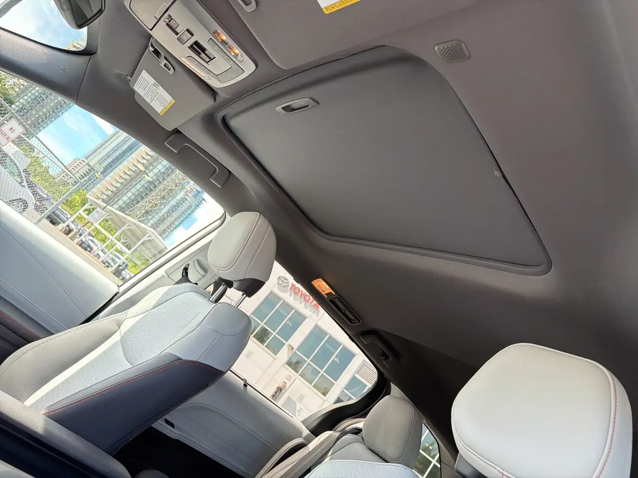Toyota Sienna photo Toyota Sienna