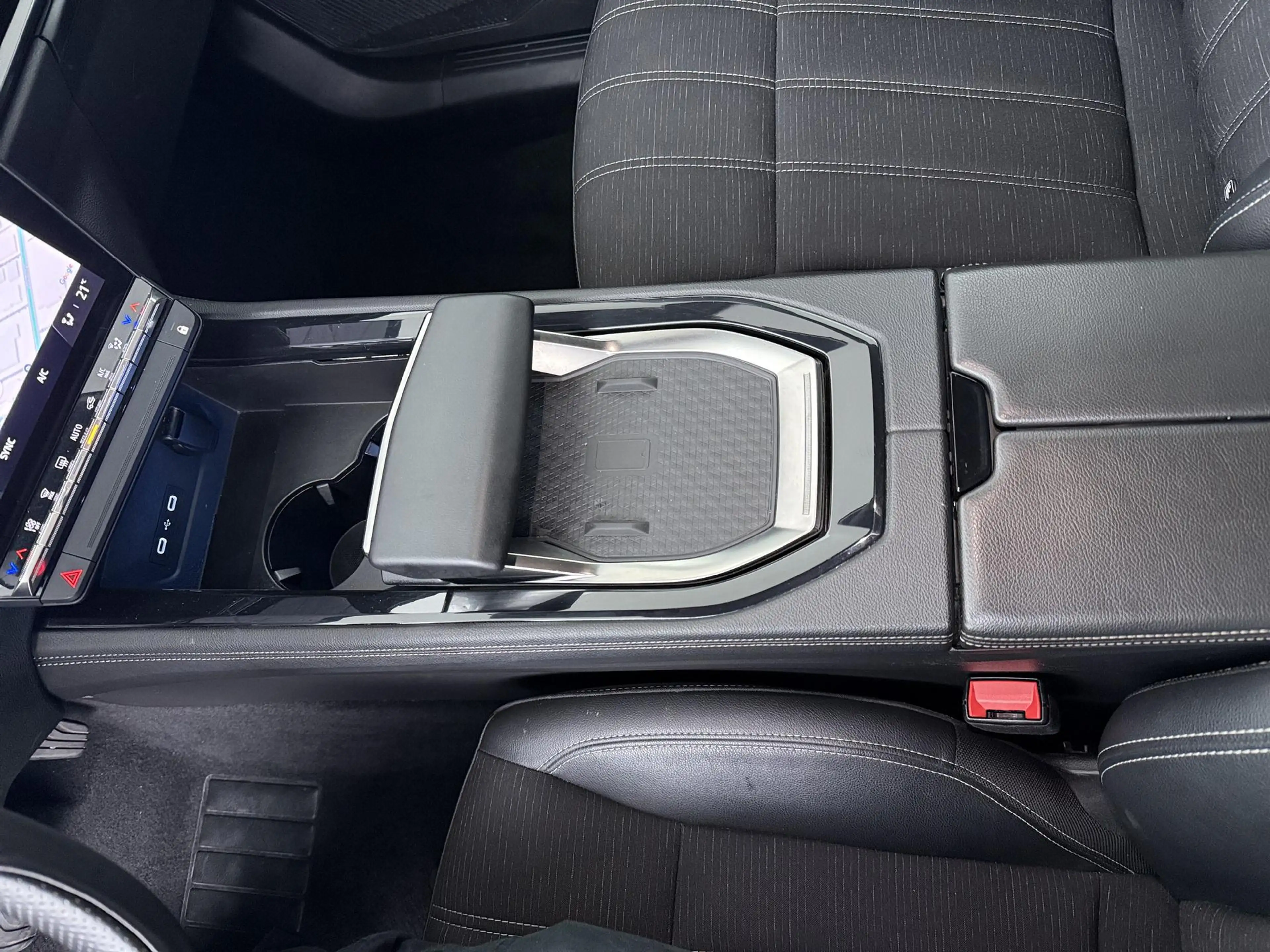 Renault Austral techno E-Tech full hybrid 200 | Google navigatie | — photo 12