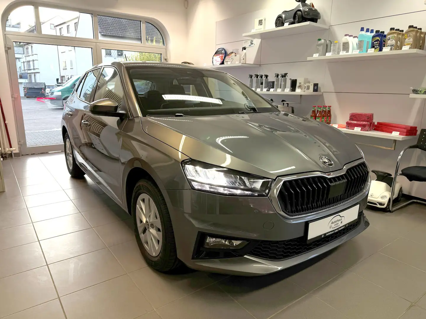 Skoda Fabia Selection 1.0 DSG Kamera Grau - 2