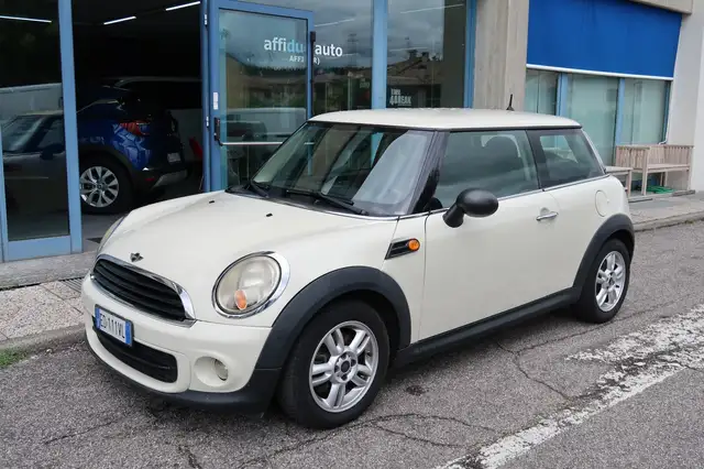 MINI 1.6 16V One D