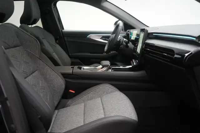 Renault Austral view 13