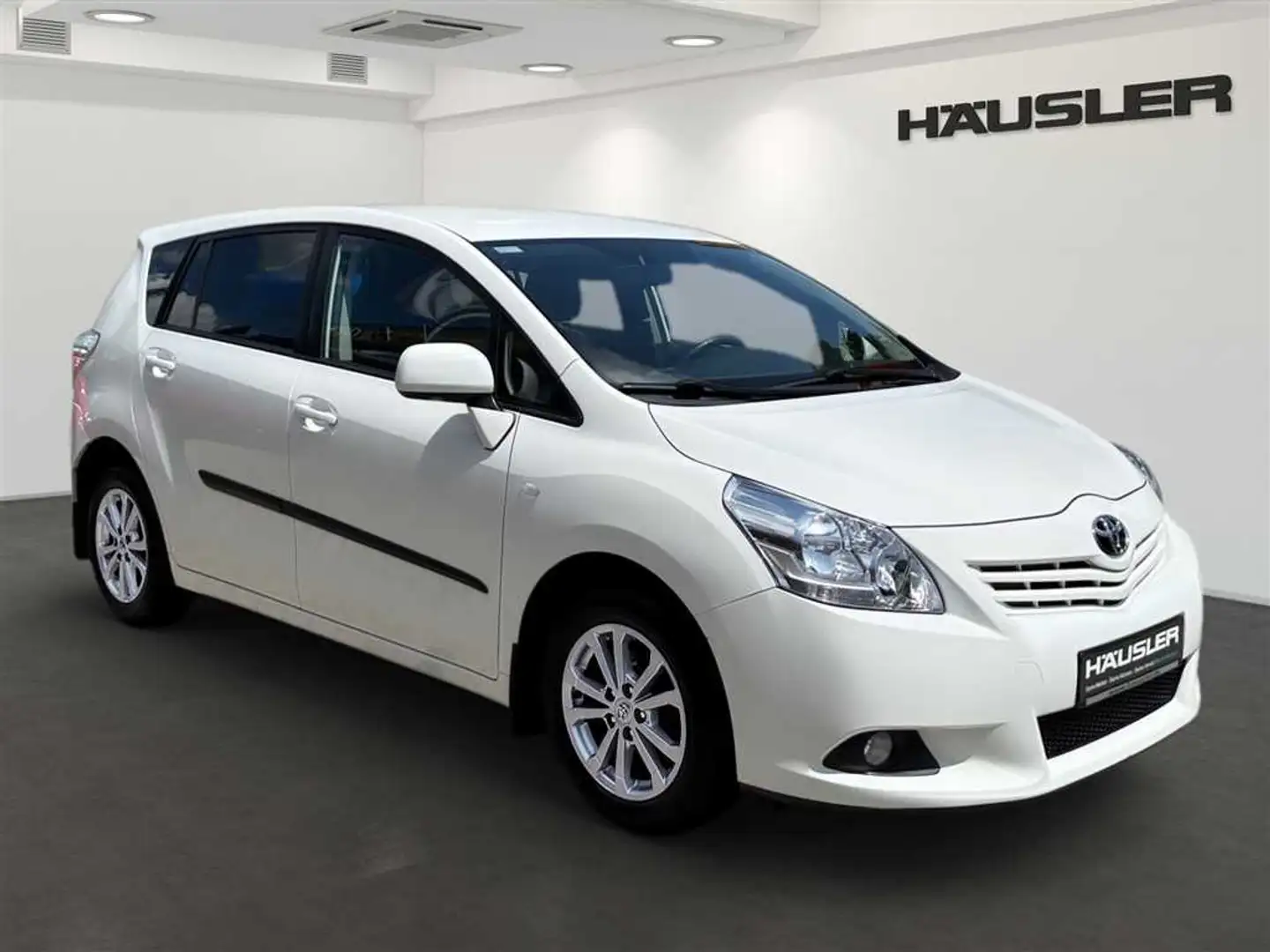 Toyota Verso 1.6 Active 7 Sitzer Navi*Klimaauto.*AHK* Wit - 2