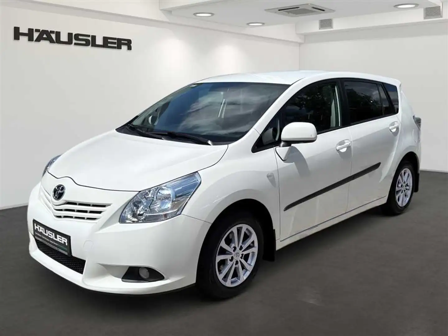 Toyota Verso 1.6 Active 7 Sitzer Navi*Klimaauto.*AHK* Bílá - 1
