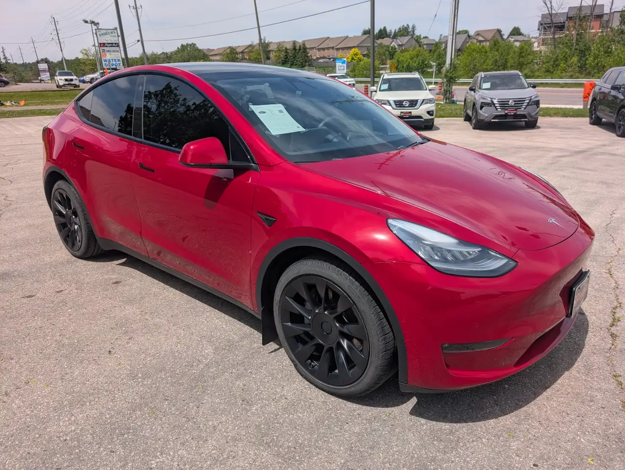 Tesla Model Y снимка Tesla Model Y
