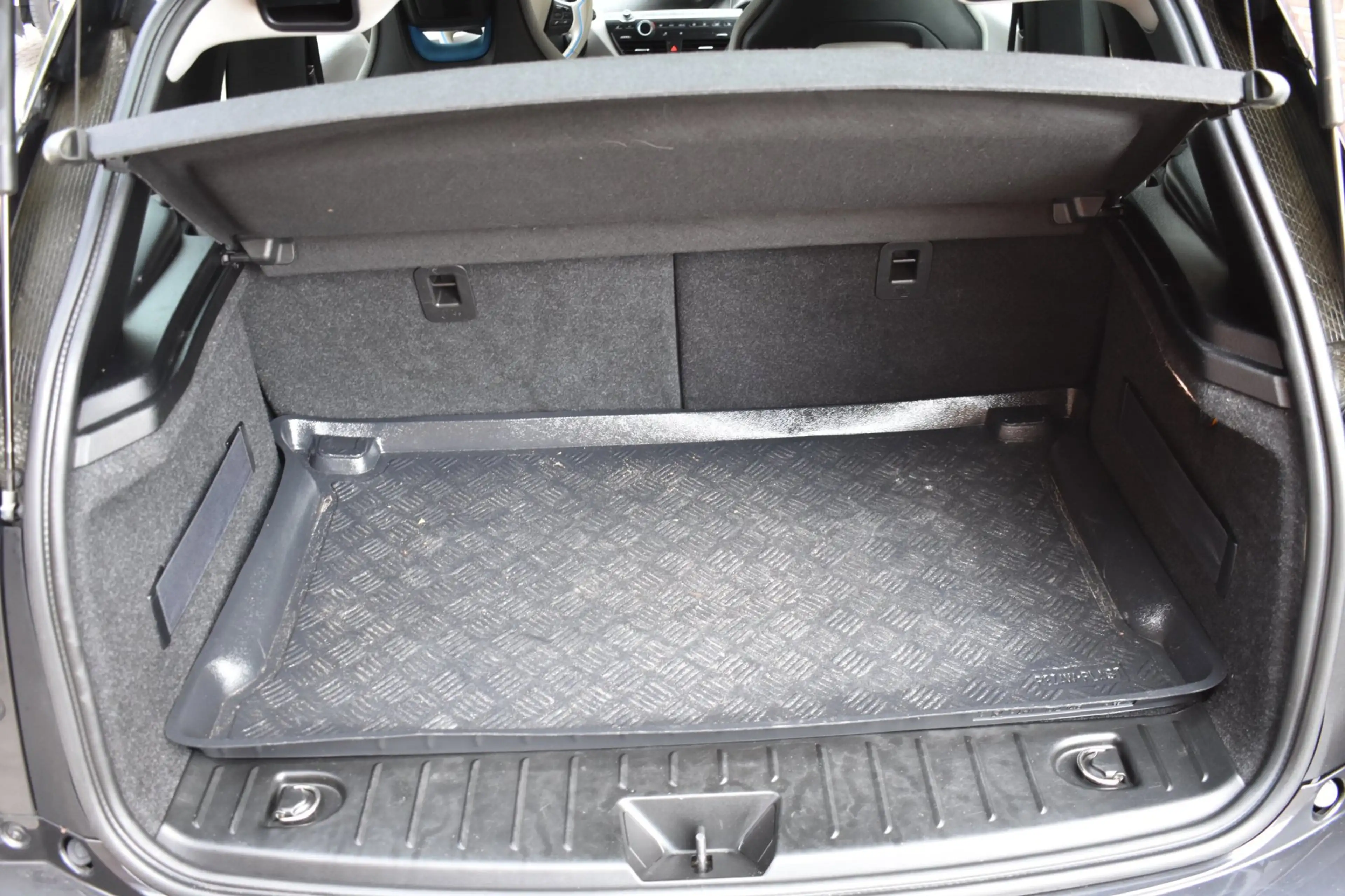 BMW i3 Basis Comfort 22 kWh SOH 75,8% '13 Navi Clima Crui — photo 12