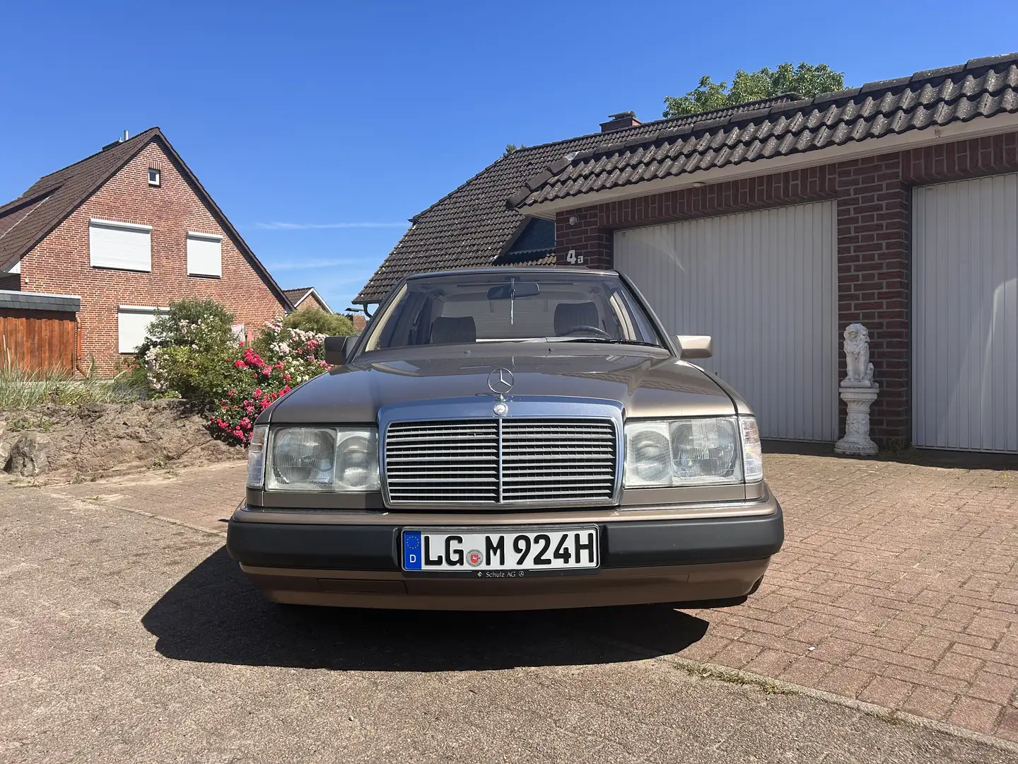 Mercedes-Benz 200 W124 200E Or - 1