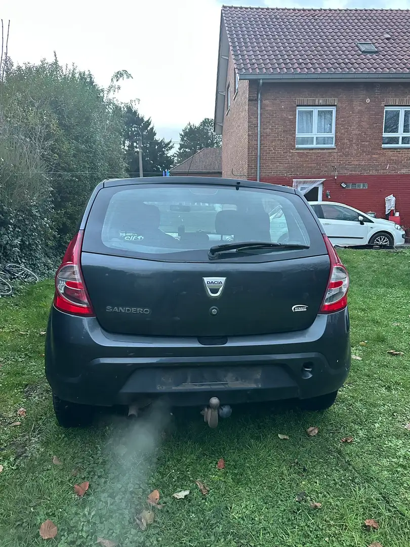 Dacia Sandero Stepway 1.6i - 2