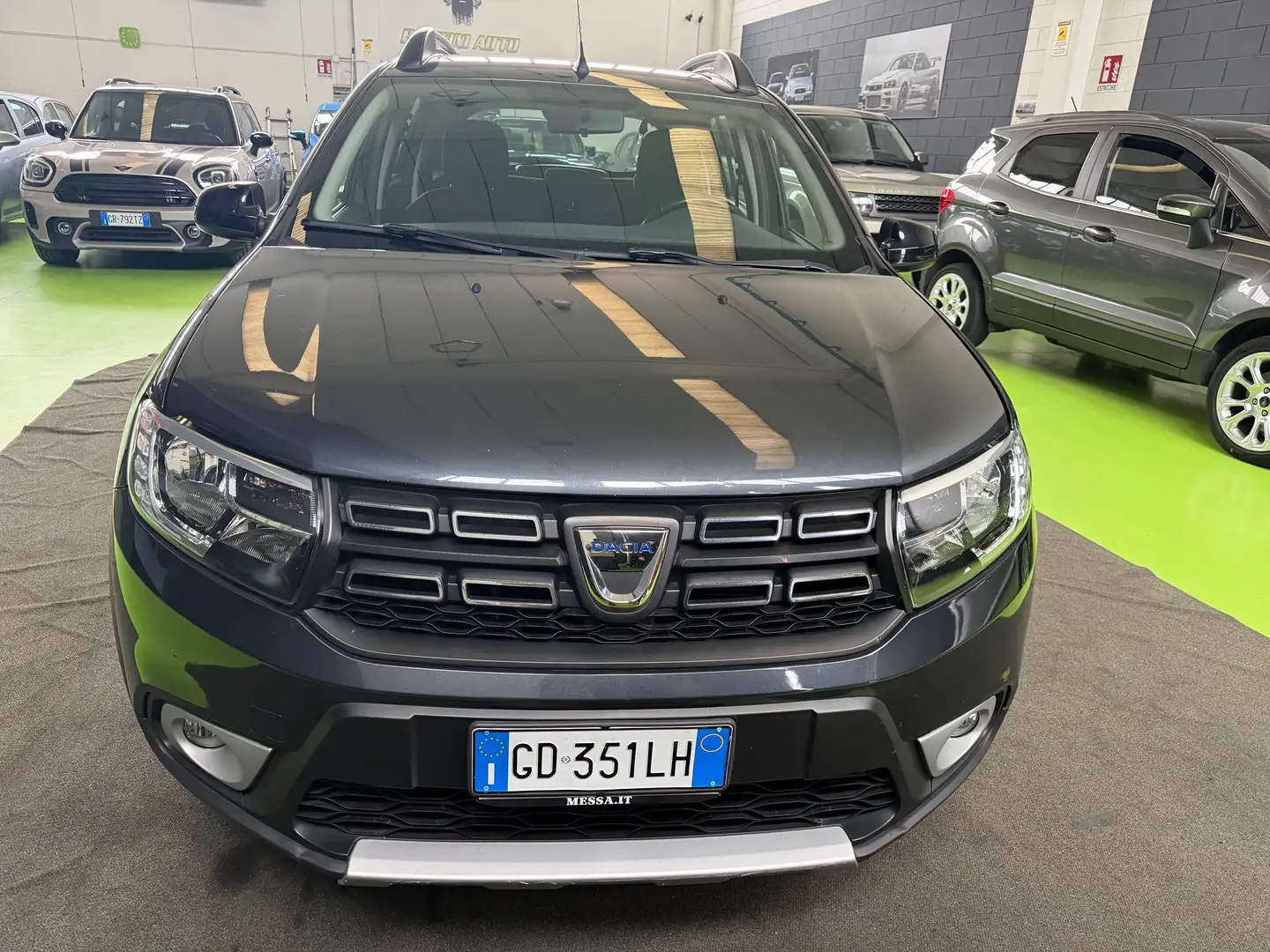 Dacia Sandero Stepway 1.0 tce 15th Anniversary Eco-g 100cv GPL Gris - 2
