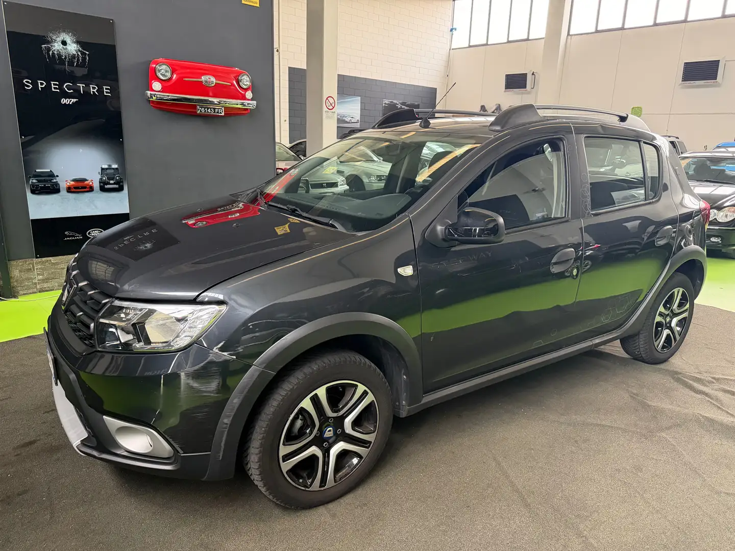 Dacia Sandero Stepway 1.0 tce 15th Anniversary Eco-g 100cv GPL Gris - 1