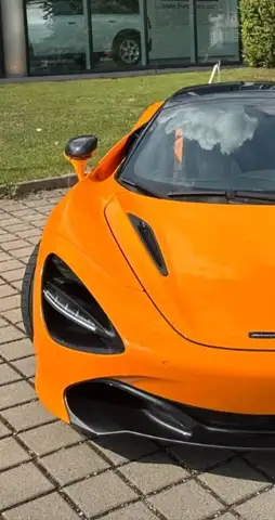 McLaren 720S Spider