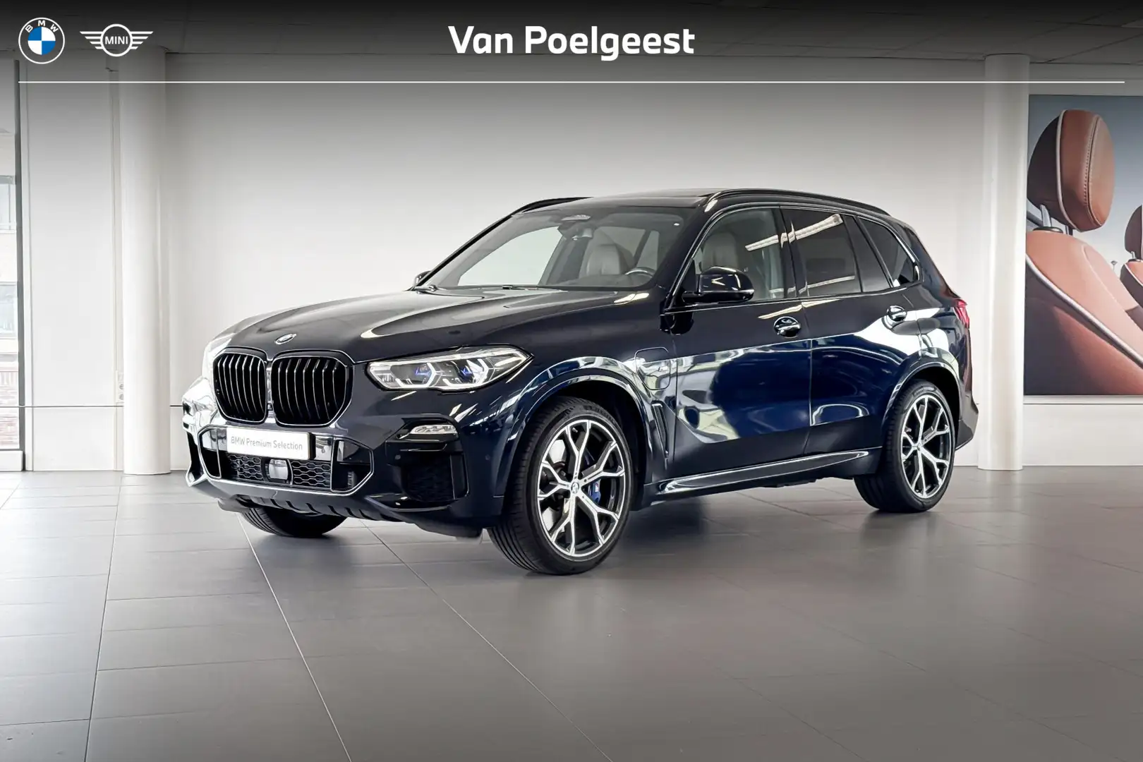 BMW X5 xDrive45e High Executive | M Sport | Glazen Panora Schwarz - 1