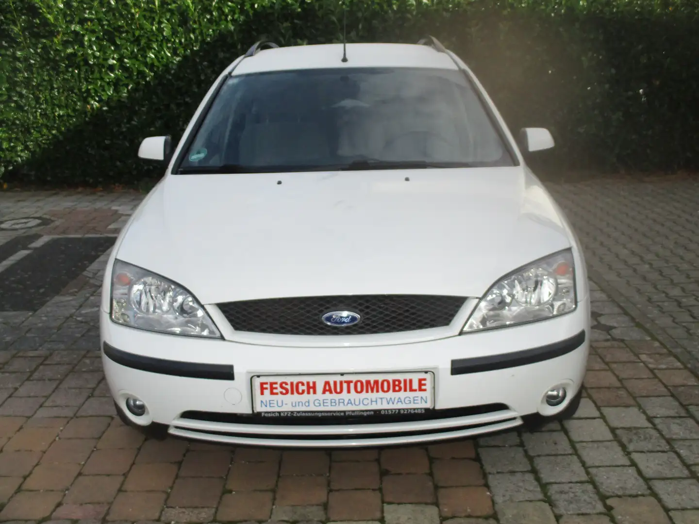 Ford Mondeo Mondeo 1.8 Turnier Ghia HU(TÜV) Neu Weiß - 1